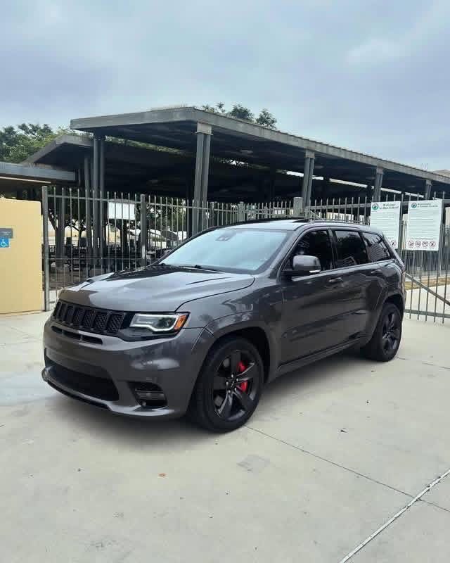 Jeep Grand Cherokee SRT