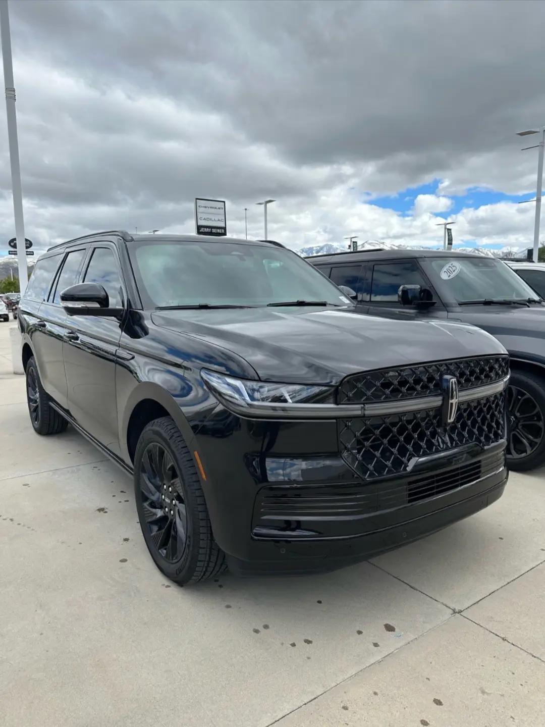 Lincoln Navigator L Reserve 4WD